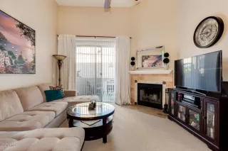 Photo #6: 6069640 Listing