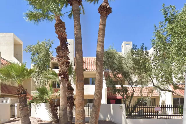 MLS: 6069747 Condo For Sale