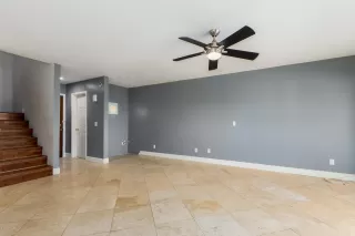 Photo #5: 6069747 Listing