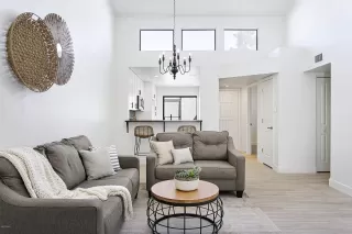 Photo #4: 6069782 Listing