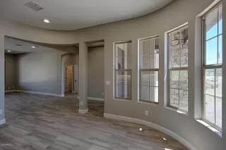 Photo #6: 6069949 Listing