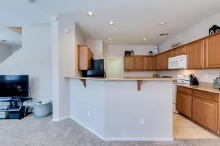 Photo #5: 6070020 Listing 