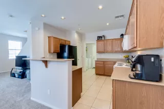 Photo #6: 6070020 Listing 