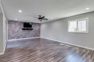 Photo #5: 6070096 Listing 