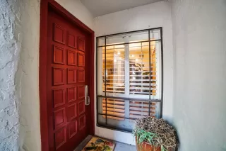 Photo #5: 6070127 Listing