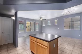 Photo #6: 6070471 Listing