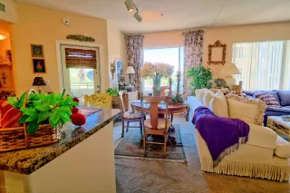 Photo #4: 6070985 Listing 