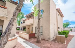 Photo #2: 6070990 Listing