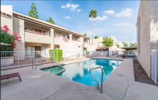 Photo #5: 6070990 Listing