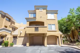 Photo #4: 6071066 Listing