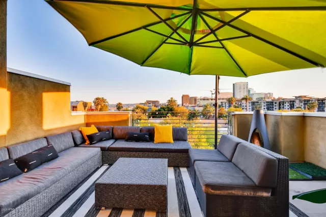 MLS: 6071105 Condo For Sale