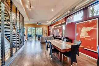 Photo #2: 6071105 Listing