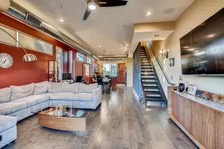 Photo #4: 6071105 Listing