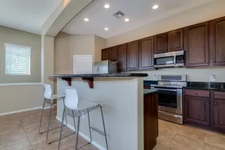 Photo #6: 6071278 Listing