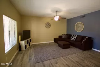 Photo #5: 6071519 Listing