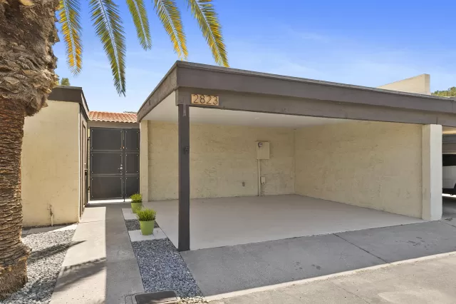 MLS: 6071718 Condo For Sale