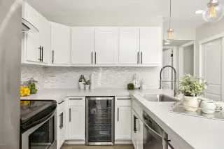 Photo #3: 6071718 Listing 