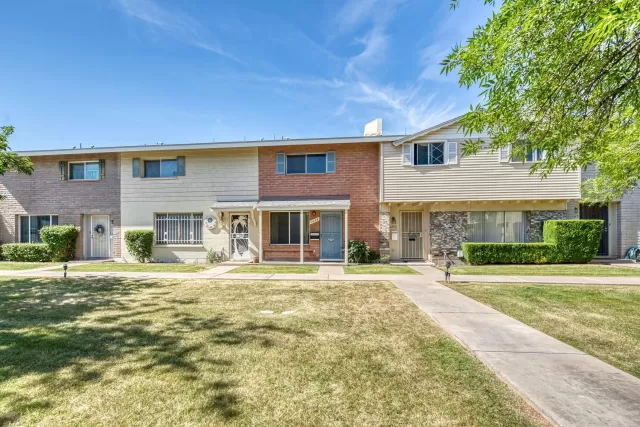 MLS: 6071781 Condo For Sale