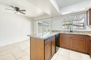 Photo #5: 6071781 Listing