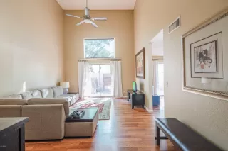 Photo #6: 6071789 Listing 