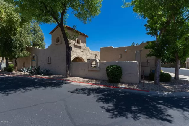 MLS: 6071935 Condo For Sale