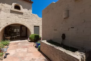 Photo #2: 6071935 Listing