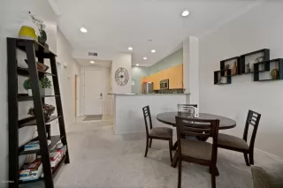 Photo #5: 6072036 Listing 