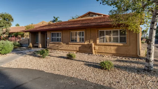 MLS: 6072045 Condo For Sale