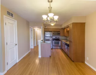 Photo #5: 6072051 Listing