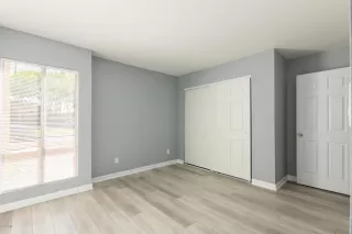 Photo #5: 6072157 Listing