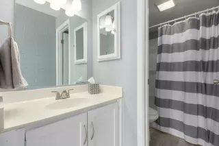 Photo #6: 6072157 Listing