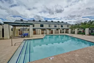 Photo #3: 6072249 Listing