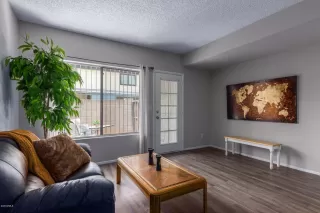 Photo #4: 6072249 Listing