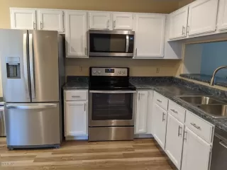 Photo #4: 6072285 Listing