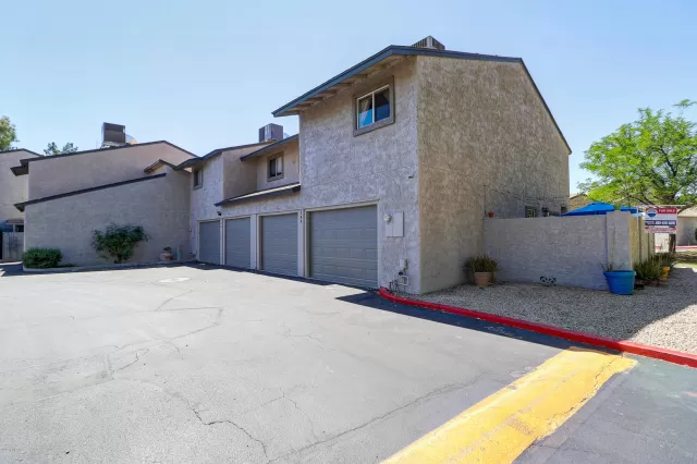 MLS: 6072358 Condo For Sale