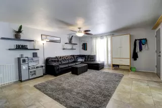 Photo #6: 6072358 Listing