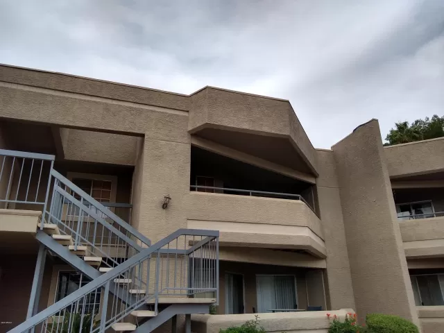 MLS: 6072577 Condo For Sale