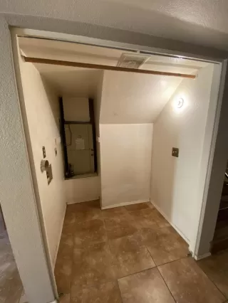 Photo #6: 6072624 Listing