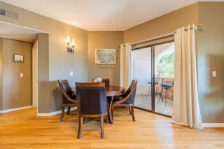 Photo #5: 6072687 Listing