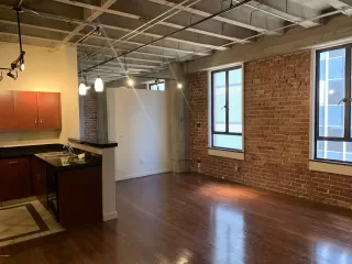 Photo #1: 6072930 Listing