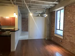 Photo #3: 6072930 Listing