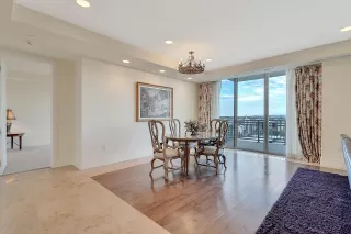 Photo #6: 6072959 Listing