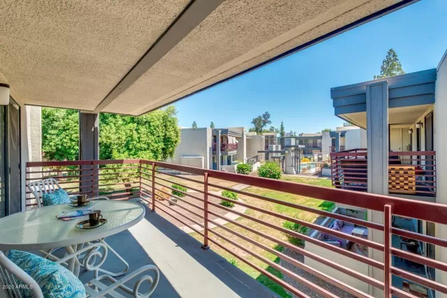 MLS: 6072969 Condo For Sale