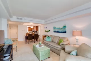 Photo #6: 6072969 Listing