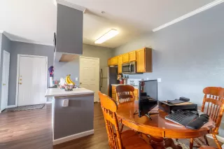 Photo #5: 6073023 Listing