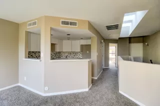 Photo #6: 6073168 Listing