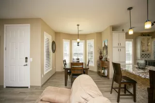 Photo #2: 6073173 Listing