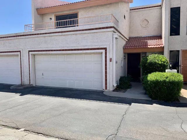 MLS: 6073191 Condo For Sale