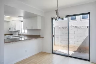 Photo #4: 6073276 Listing