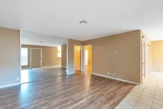 Photo #2: 6073362 Listing